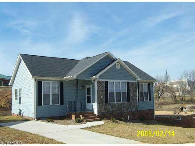 812 Park High Point High Point, NC 27260 - Photo 1 of 1 Exterior Front.