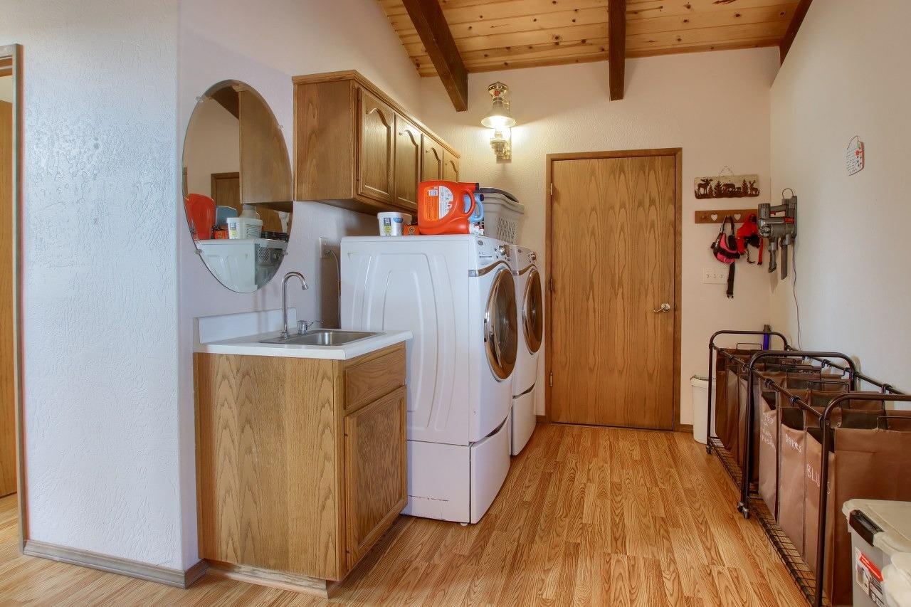 34380 Barn Owl Road Raymond, CA 93653 - Photo 21 of 96 Gallery Image 21