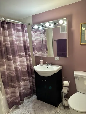 $164,900 | 841 North York Street, Unit 129, Elmhurst, IL 60126