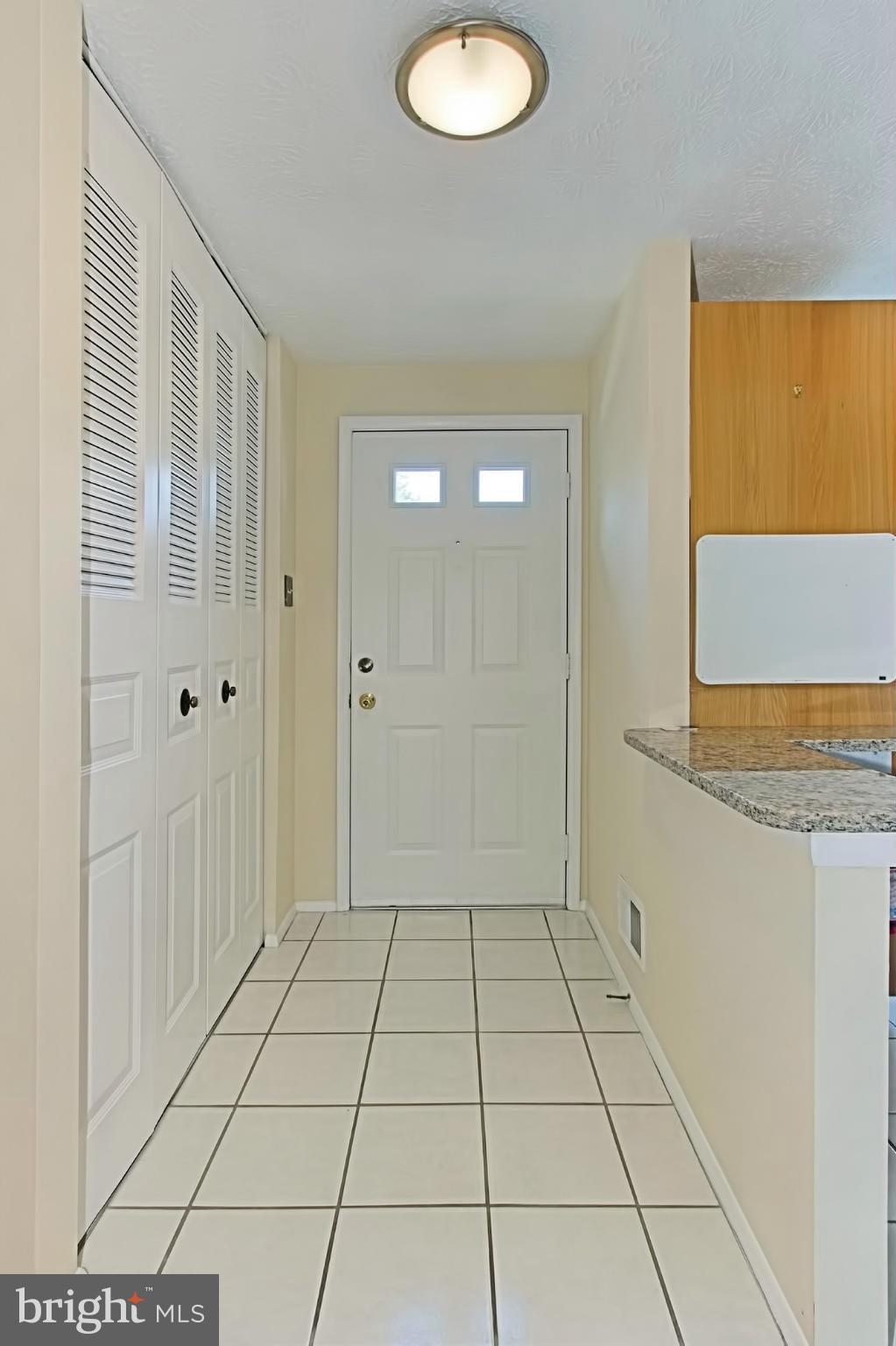 6300 Sunset Terrace Springfield, VA 22153 - Photo 5 of 30 Foyer