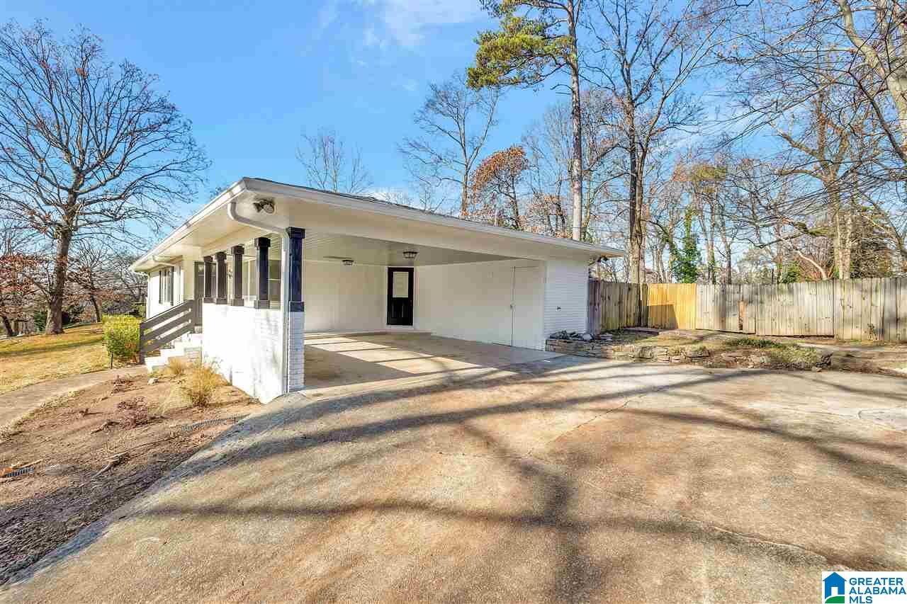 648 Ridge Top Circle Birmingham, AL 35206 - Photo 3 of 33