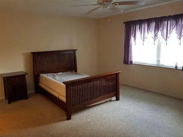 $1,900 | 3300 Spanish Moss Terrace, Lauderhill, FL 33319