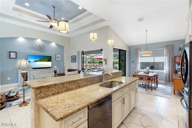 $659,800 | 4407 Southwest 19th Avenue, Cape Coral, FL 33914