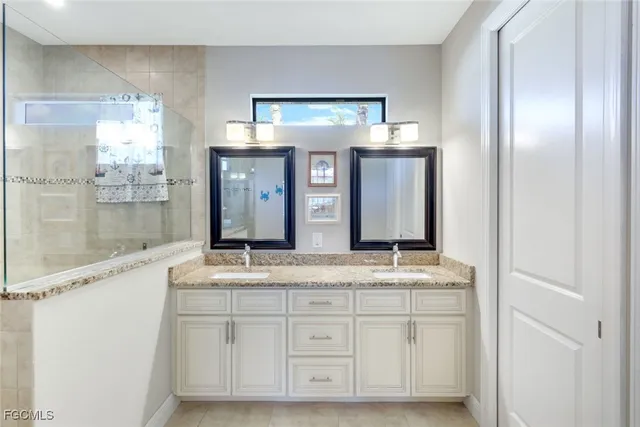 $659,800 | 4407 Southwest 19th Avenue, Cape Coral, FL 33914