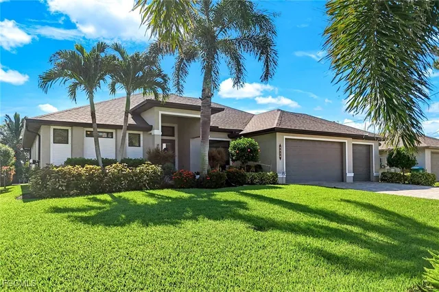 $659,800 | 4407 Southwest 19th Avenue, Cape Coral, FL 33914