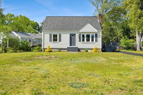 $639,900 | 15 Boyden Drive, Foxboro, MA 02035