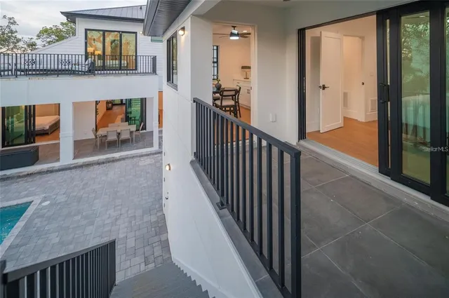 $1,775,000 | 2440 Floyd Street, Sarasota, FL 34239