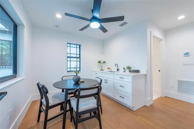 $1,775,000 | 2440 Floyd Street, Sarasota, FL 34239