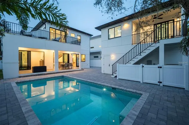 $1,775,000 | 2440 Floyd Street, Sarasota, FL 34239