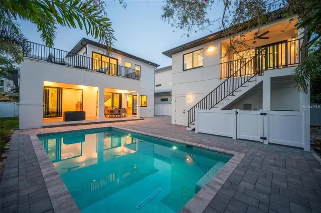 $1,775,000 | 2440 Floyd Street, Sarasota, FL 34239
