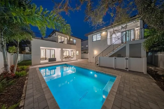 $1,775,000 | 2440 Floyd Street, Sarasota, FL 34239