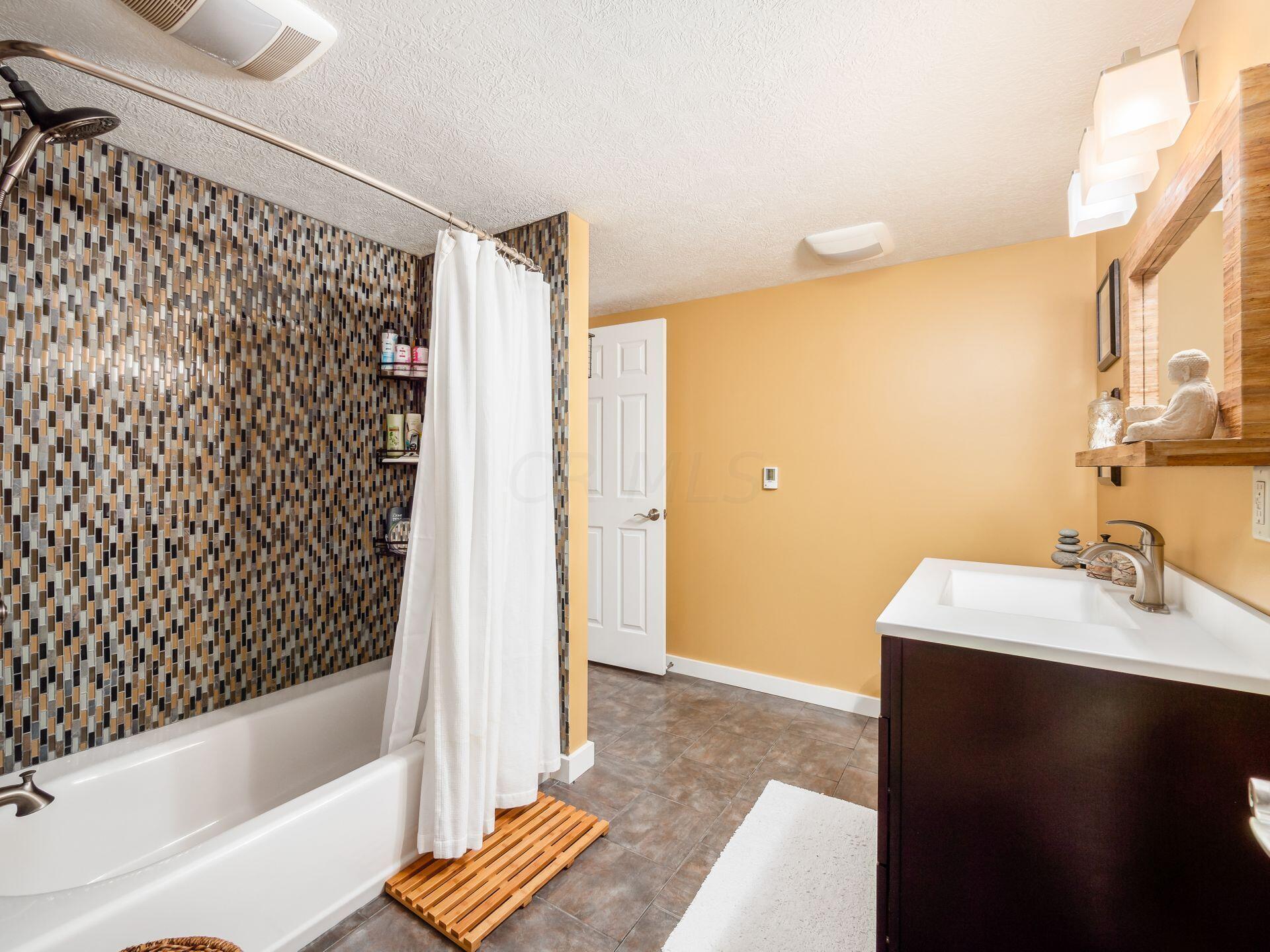 154 Quailrun Road Thornville, OH 43076 - Photo 59 of 89 060_a106_C - 154 Quailrun 139