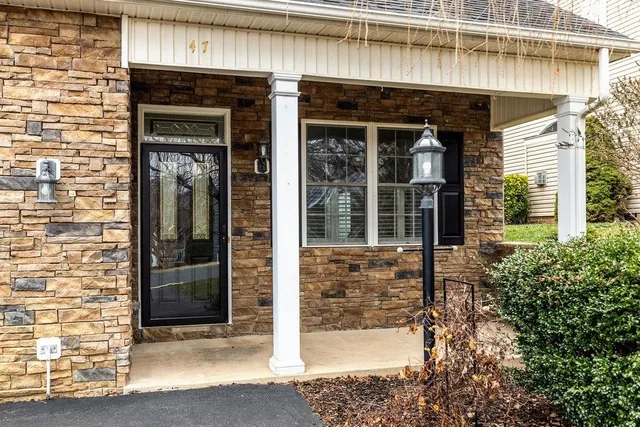 $359,000 | 47 Villa View Drive, Staunton, VA 24401