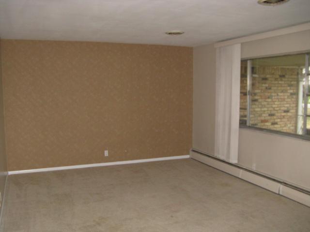454 Burbank Road Indianapolis, IN 46219 - Photo 3 of 8 Gallery Image 3