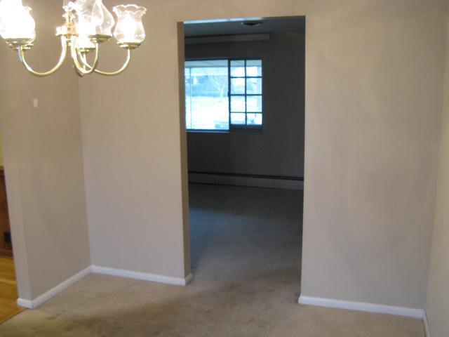 454 Burbank Road Indianapolis, IN 46219 - Photo 4 of 8 Gallery Image 4