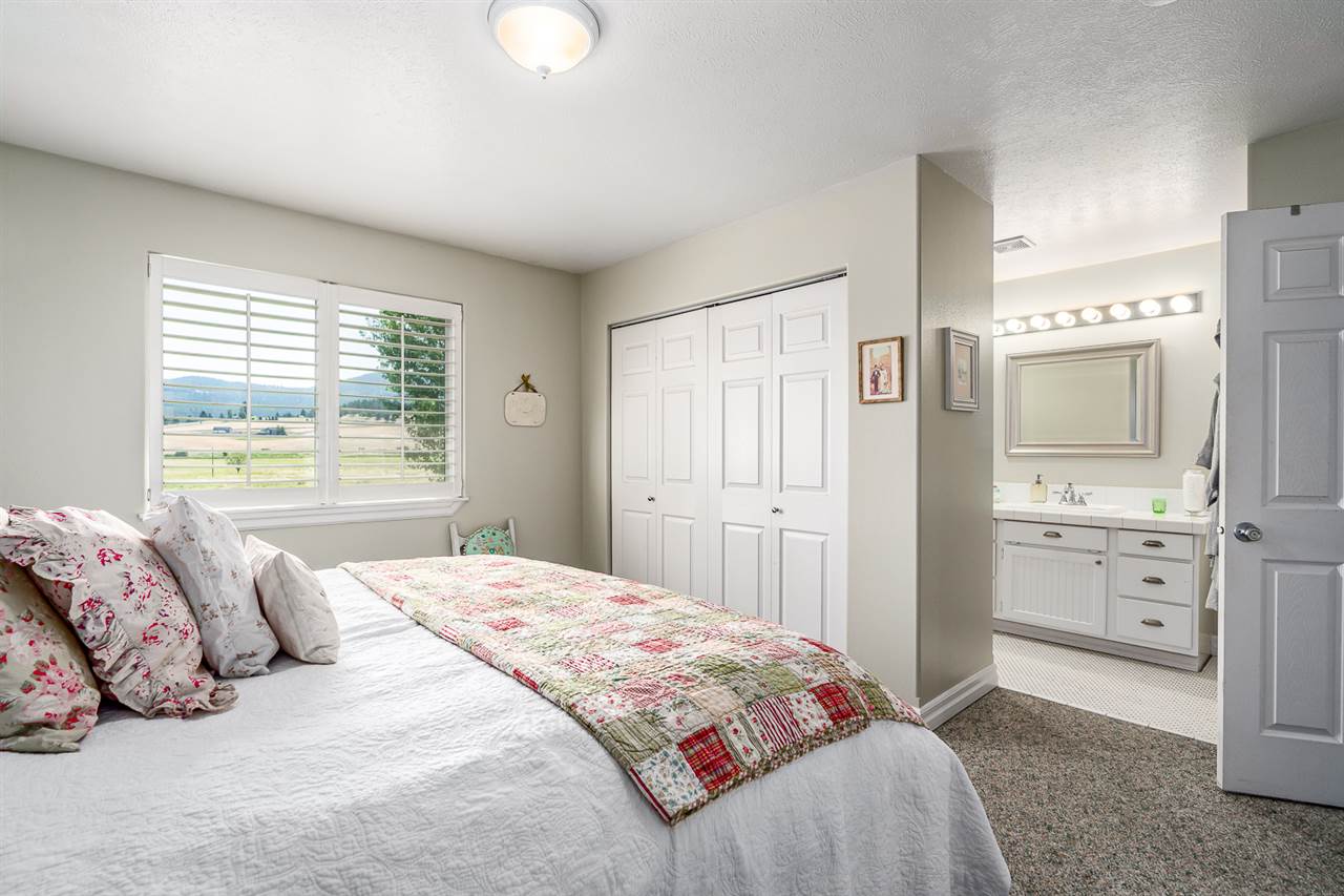 4511 South Saltese Lake Road Greenacres, WA 99016 - Photo 9 of 45