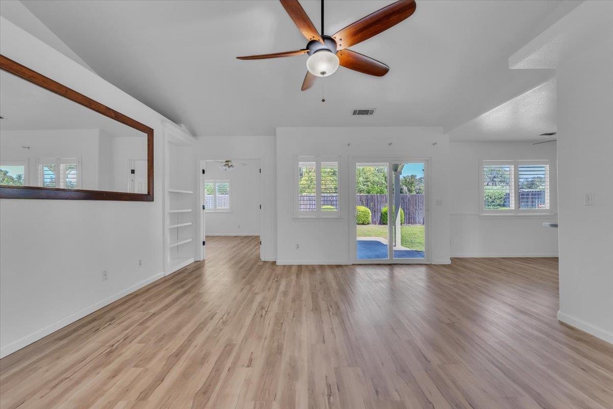 295 Pinon Way Red Bluff, CA 96080 - Photo 5 of 30