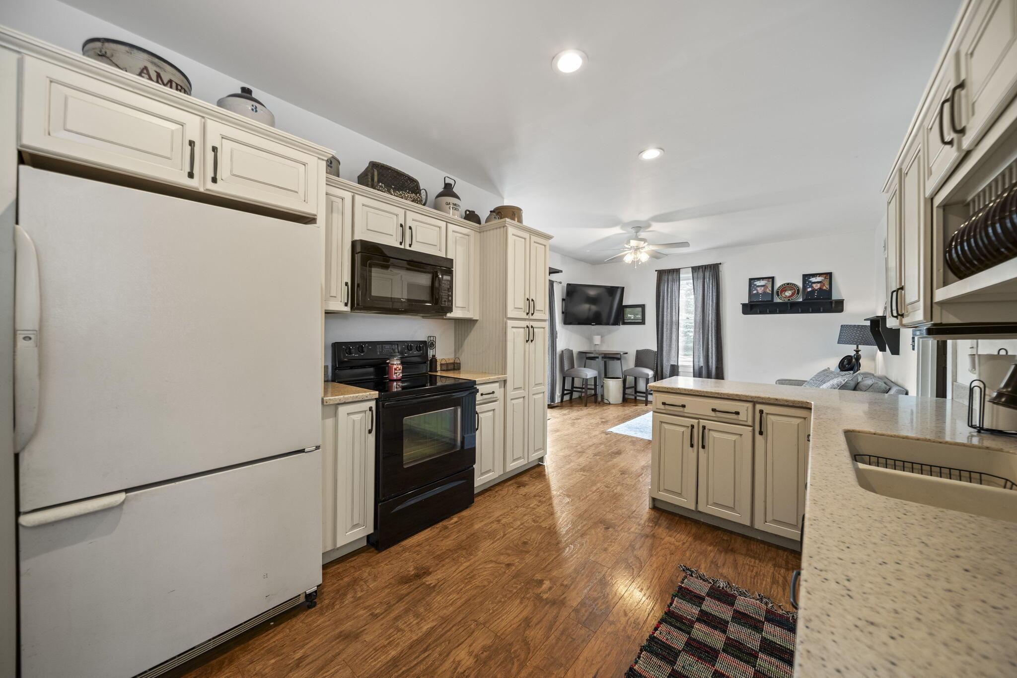 29814 Wolfe Road Circleville, OH 43113 - Photo 47 of 95 KITCHEN 2