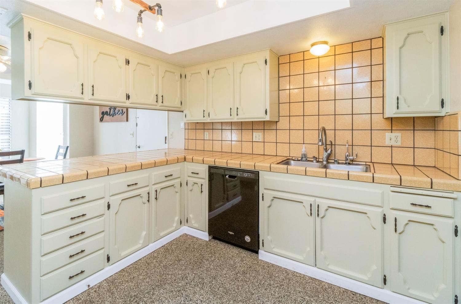 1935 Rodgers Road Hanford, CA 93230 - Photo 13 of 31 Gallery Image 13