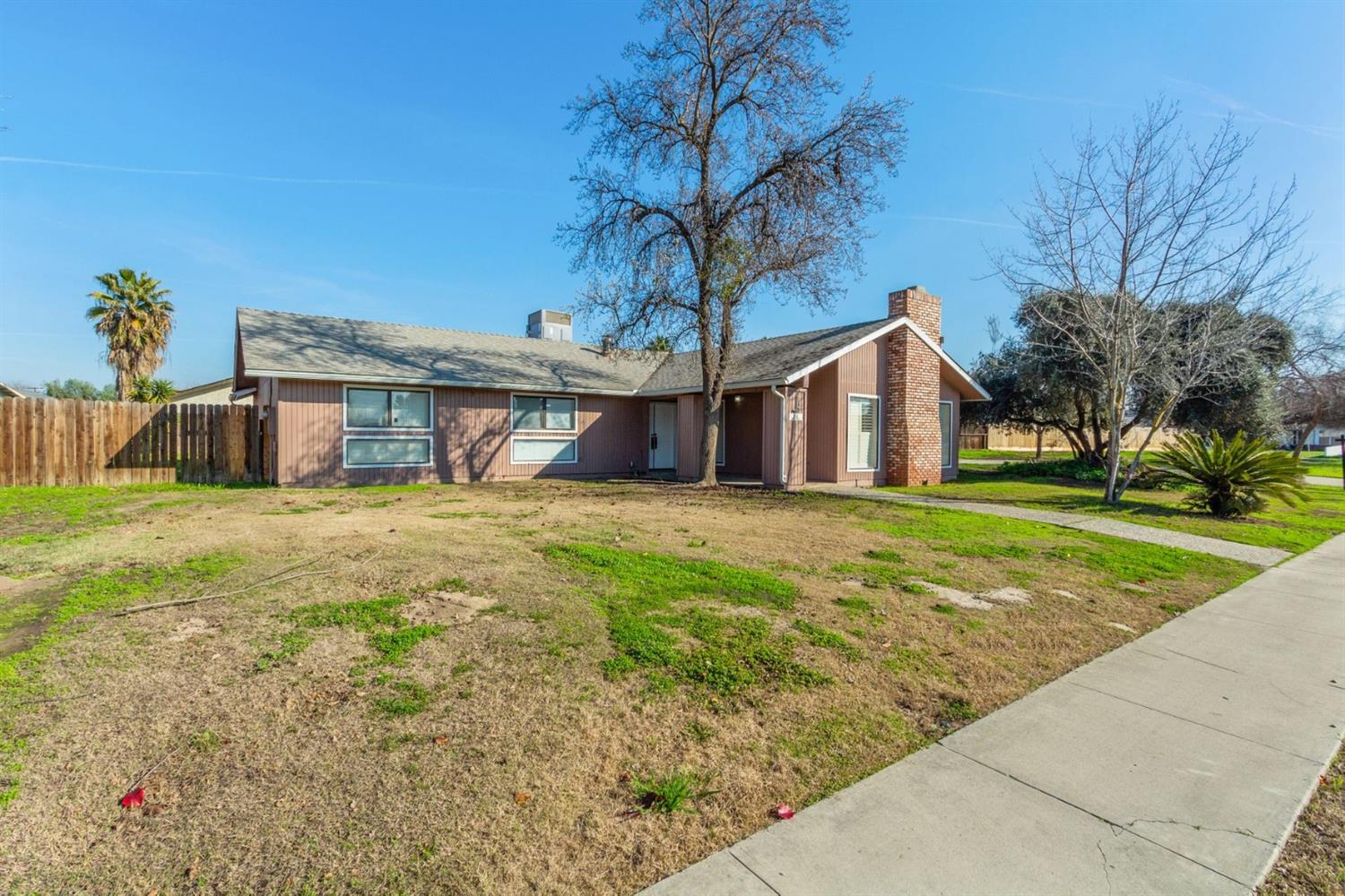 1935 Rodgers Road Hanford, CA 93230 - Photo 4 of 31 Gallery Image 4
