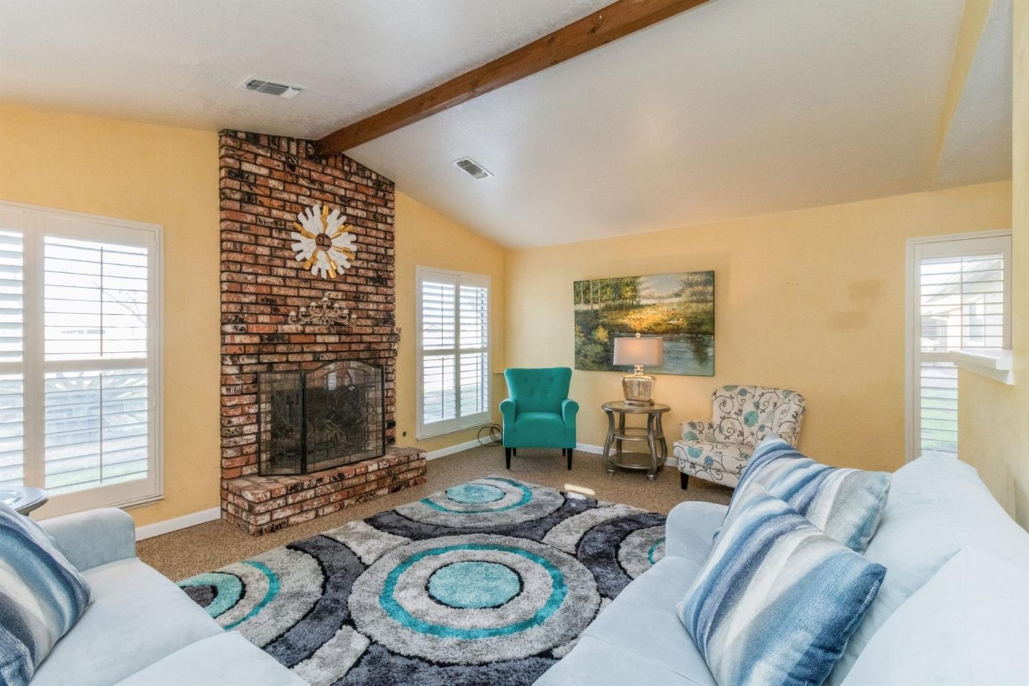 1935 Rodgers Road Hanford, CA 93230 - Photo 5 of 31 Gallery Image 5