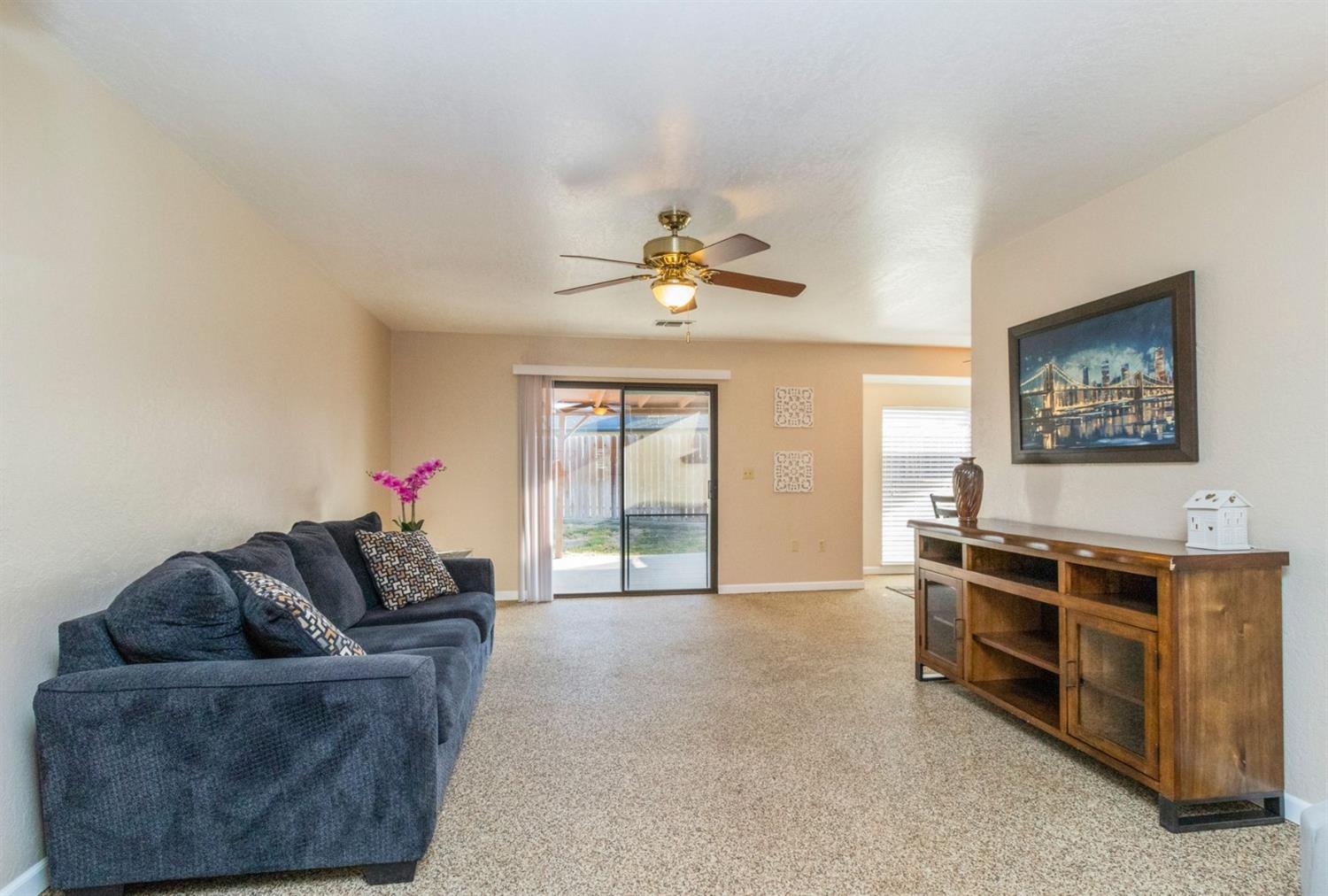 1935 Rodgers Road Hanford, CA 93230 - Photo 8 of 31 Gallery Image 8