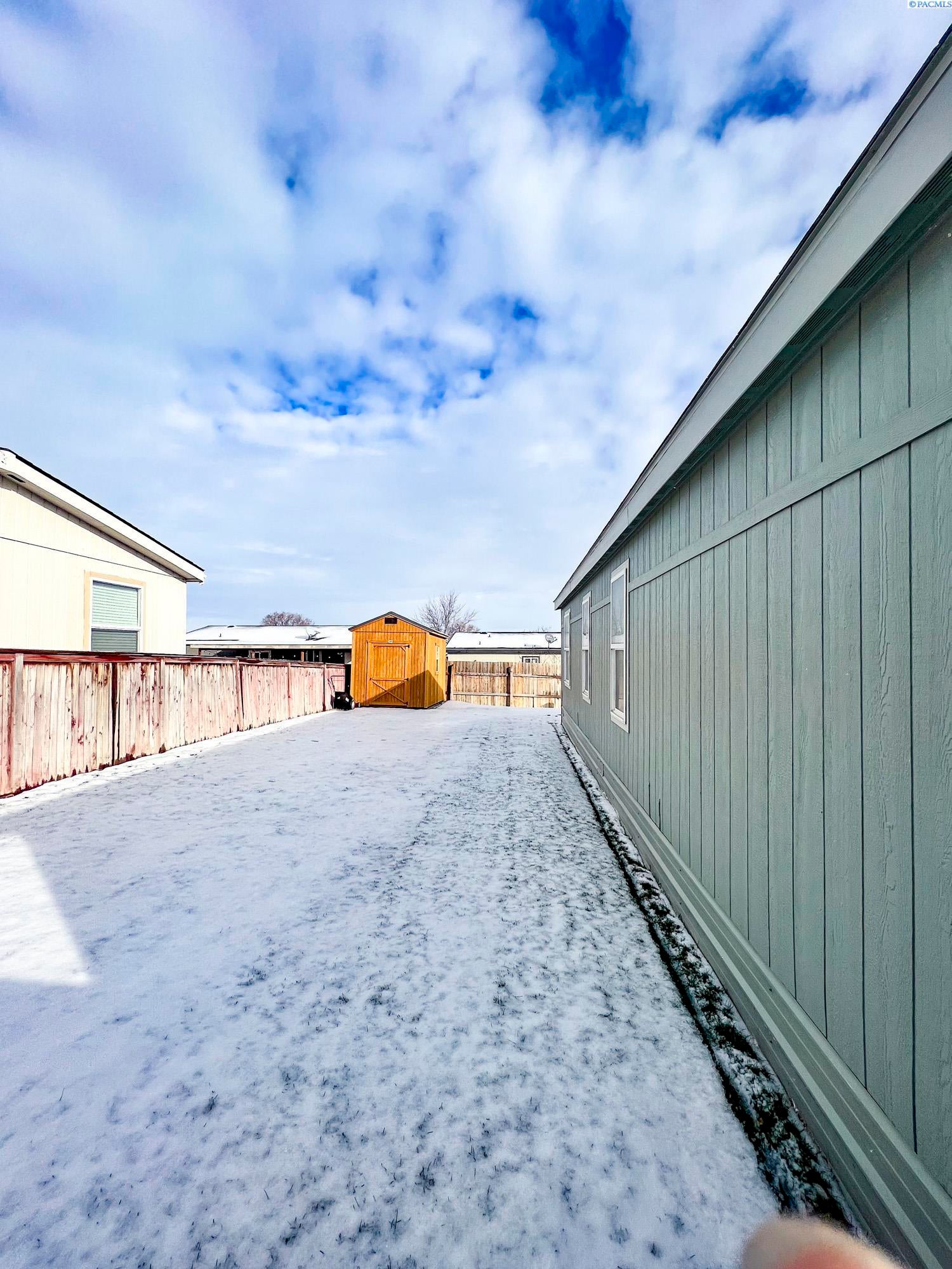 200802 East Game Farm Road, Unit 193 Kennewick, WA 99337 - Photo 3 of 16 Gallery Image 3