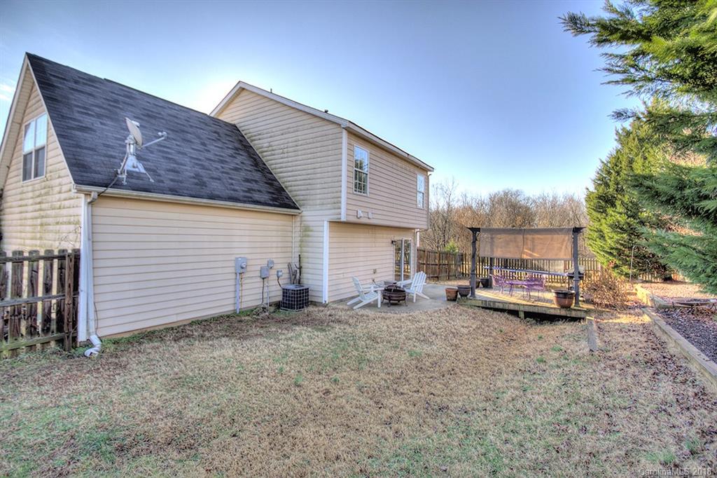 11520 Chapeclane Road, Unit 26 Charlotte, NC 28278 - Photo 13 of 21 Gallery Image 13