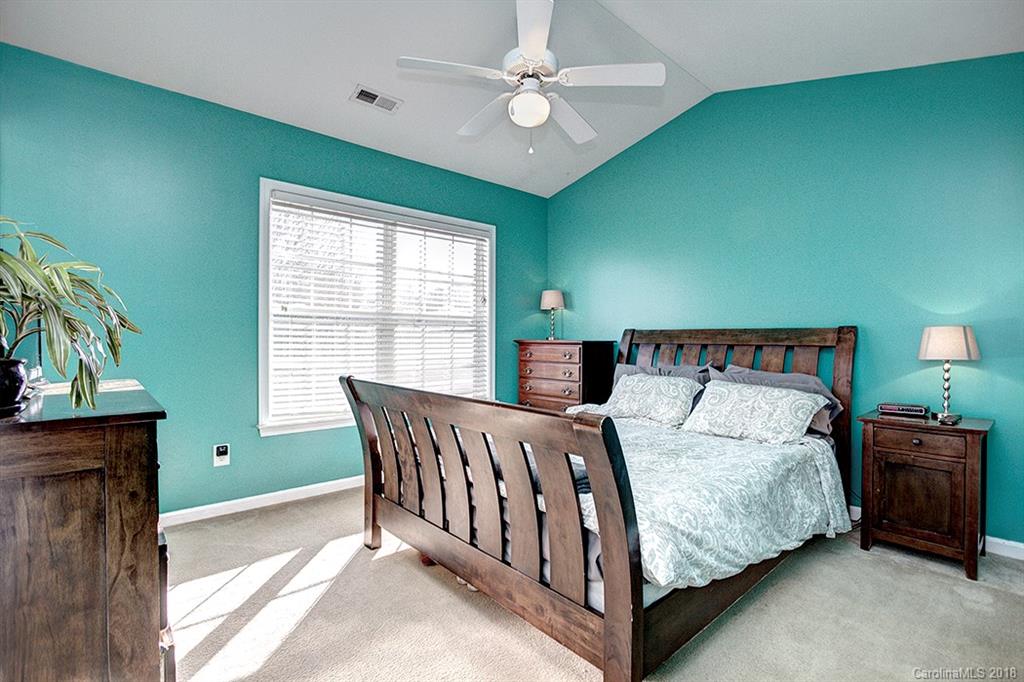 11520 Chapeclane Road, Unit 26 Charlotte, NC 28278 - Photo 15 of 21 Gallery Image 15
