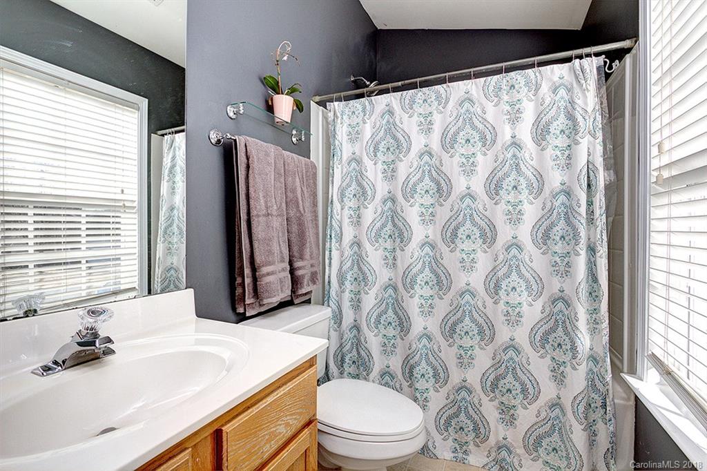 11520 Chapeclane Road, Unit 26 Charlotte, NC 28278 - Photo 16 of 21 Gallery Image 16