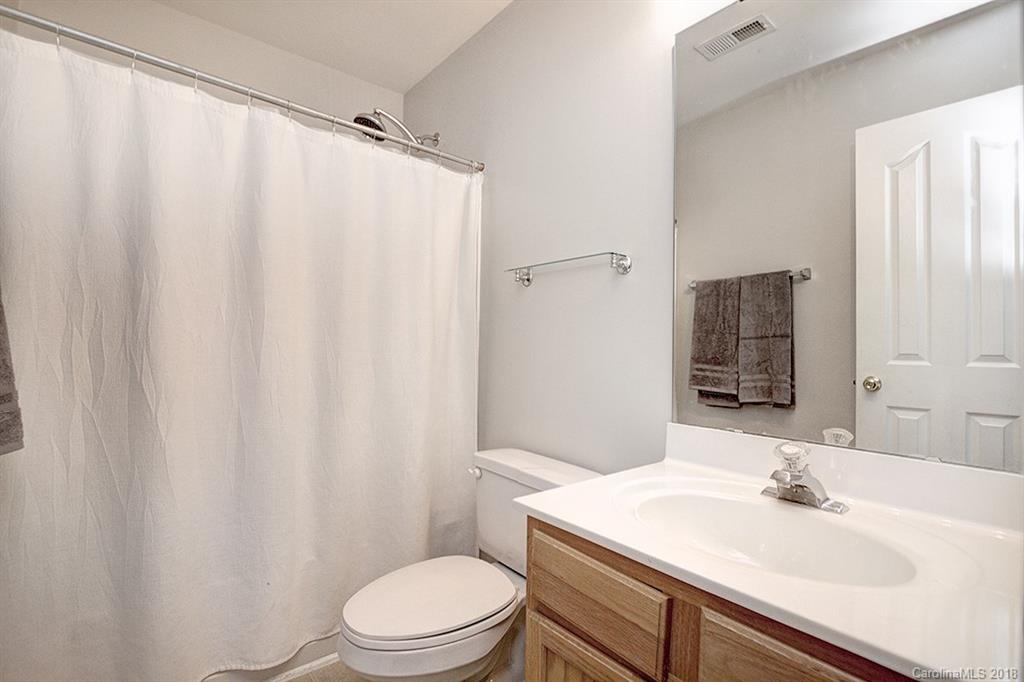 11520 Chapeclane Road, Unit 26 Charlotte, NC 28278 - Photo 20 of 21 Gallery Image 20