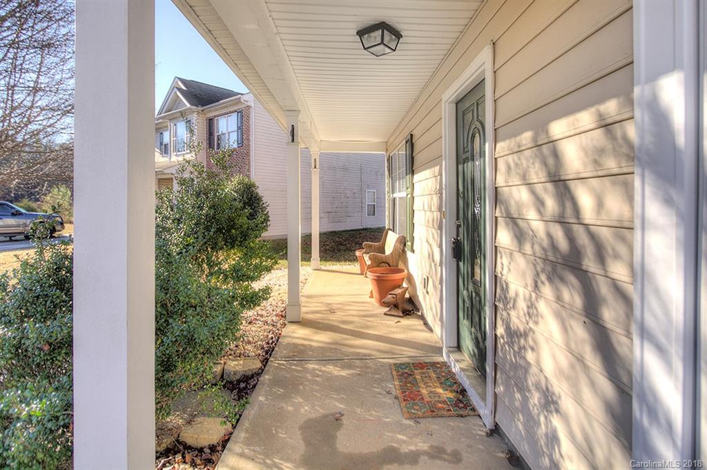 11520 Chapeclane Road, Unit 26 Charlotte, NC 28278 - Photo 3 of 21 Gallery Image 3