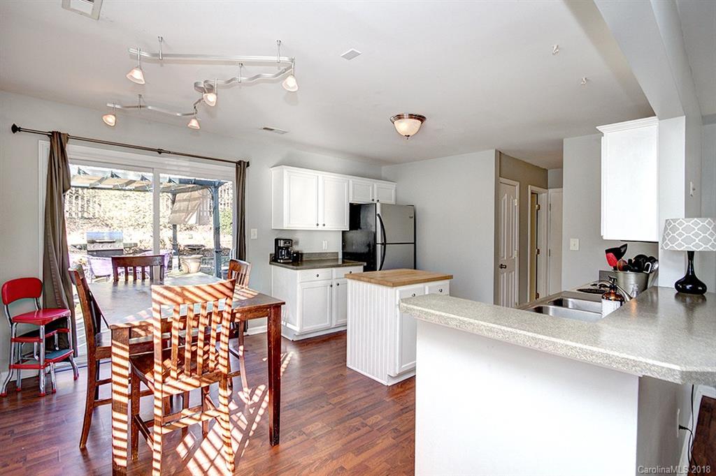 11520 Chapeclane Road, Unit 26 Charlotte, NC 28278 - Photo 7 of 21 Gallery Image 7