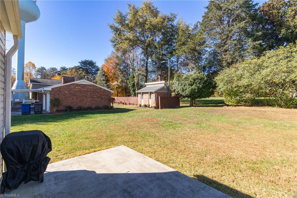 4620 Miller Road Winston-Salem, NC 27106 - Photo 6 of 32 Gallery Image 6