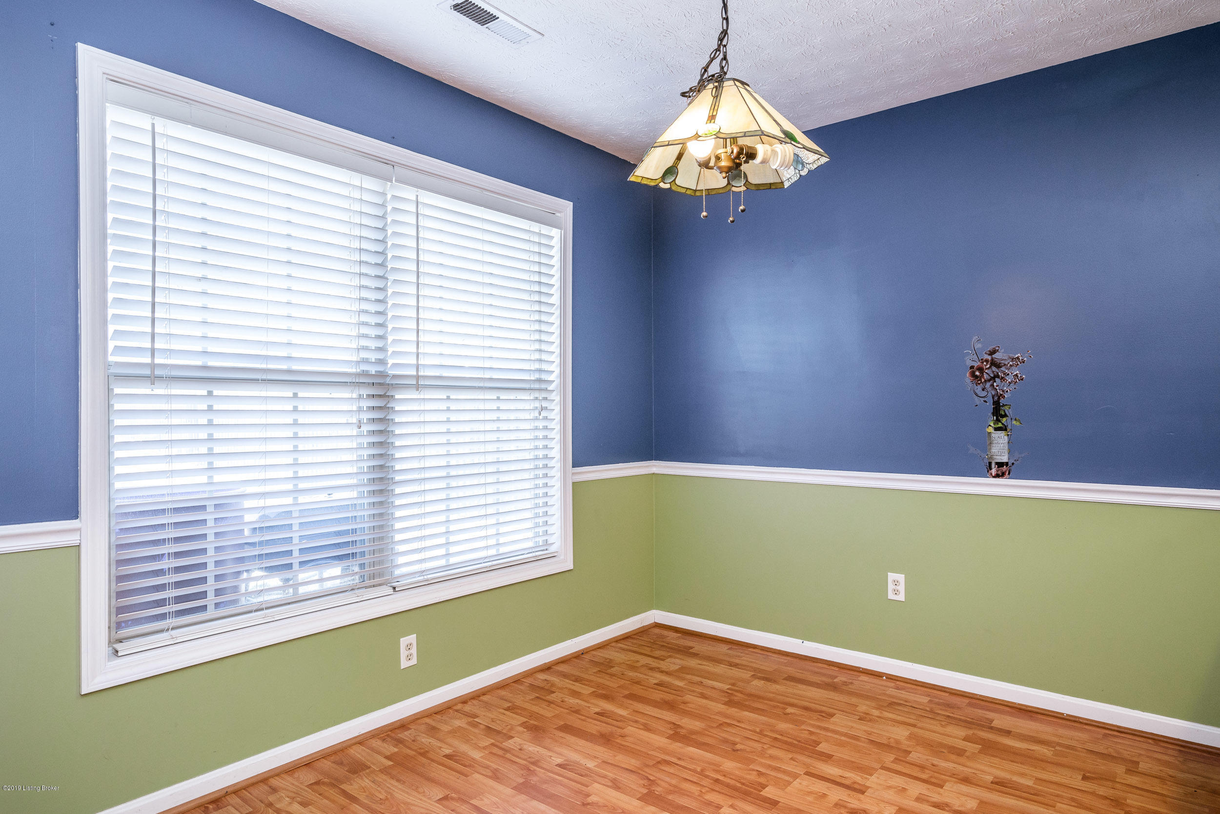 7215 Quindero Run Road Louisville, KY 40228 - Photo 15 of 38 7215 Quindero Run Rd-24