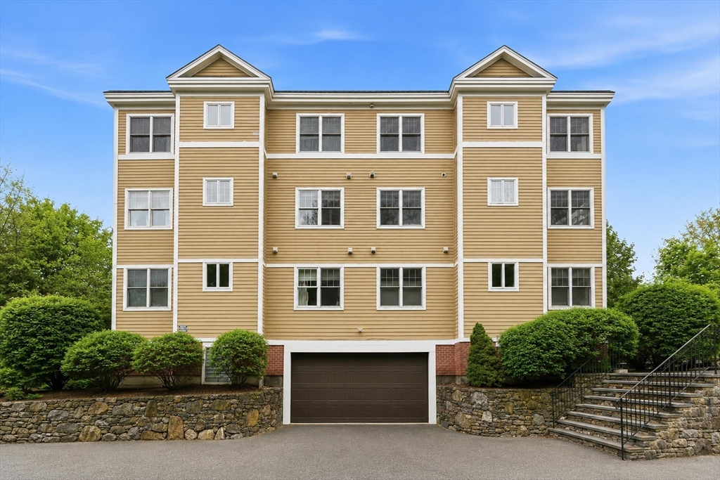 11 Cheriton Road, Unit 306 Boston, MA 02132 - Photo 19 of 21