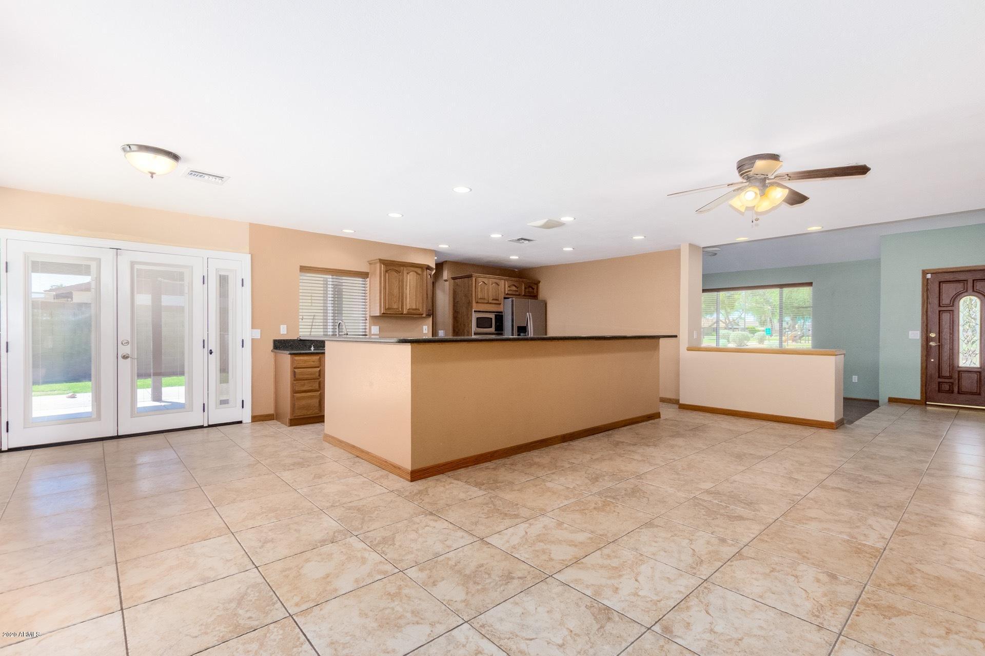 5725 West Hatcher Road Glendale, AZ 85302 - Photo 7 of 23 Hatcher - 8