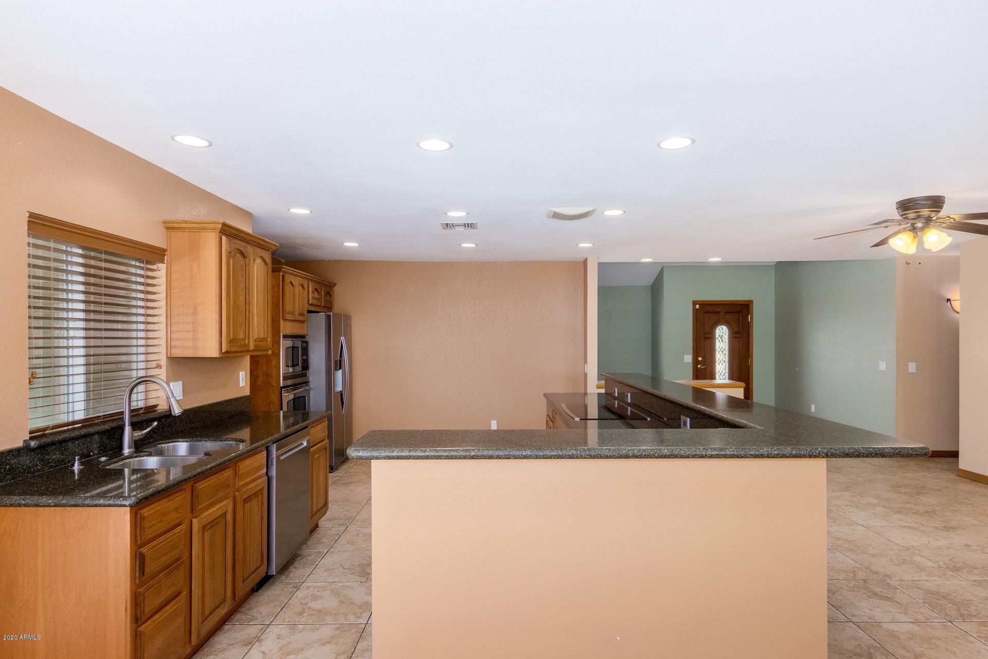 5725 West Hatcher Road Glendale, AZ 85302 - Photo 8 of 23 Hatcher - 10