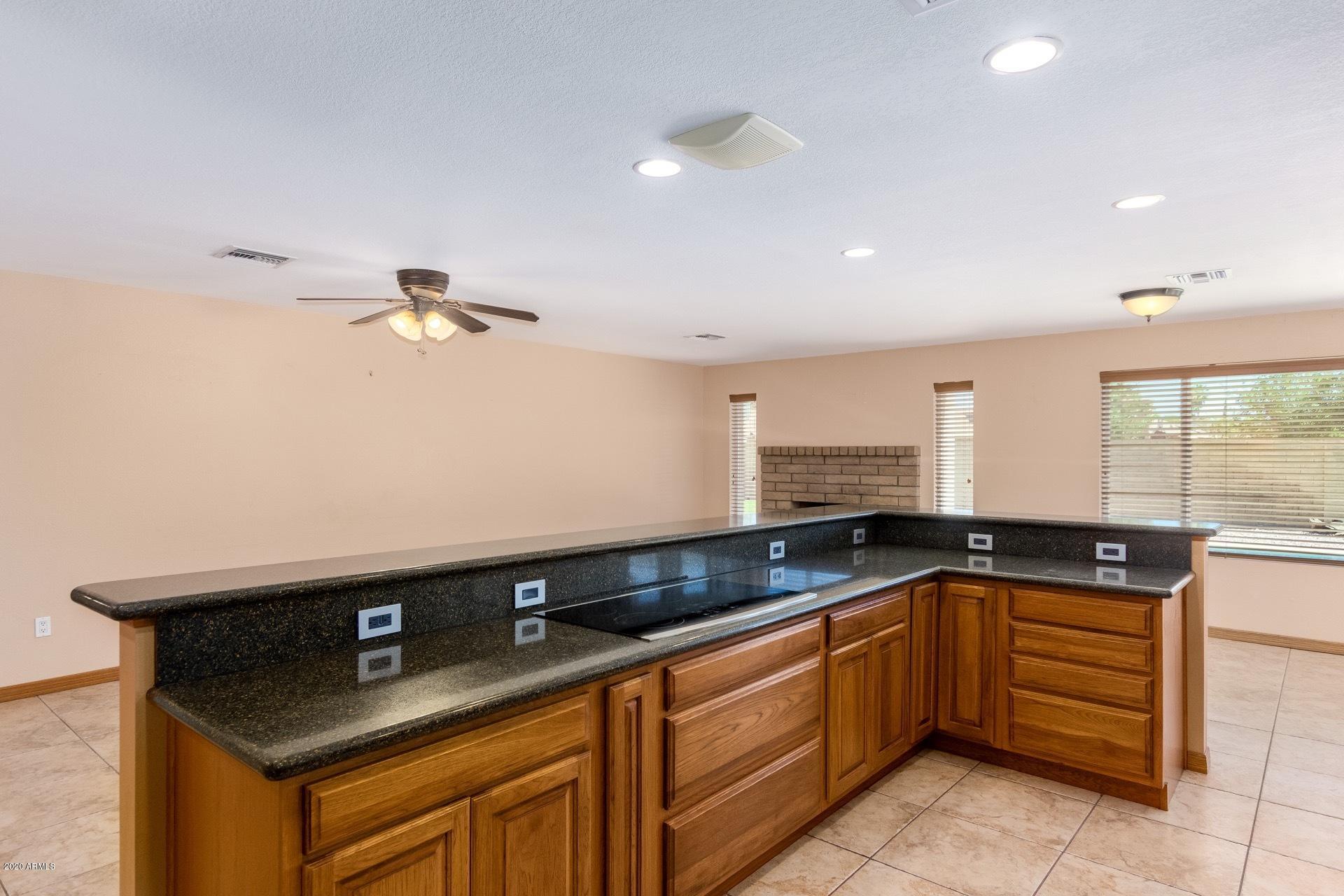 5725 West Hatcher Road Glendale, AZ 85302 - Photo 9 of 23 Hatcher - 13