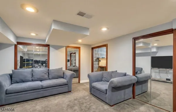 $599,900 | 91 Delaware Lane, Unit 91, Somerville, NJ 08876