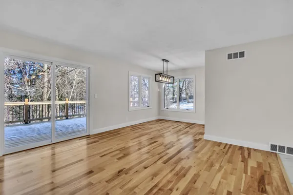 $539,999 | 4755 Eriks Boulevard, Eagan, MN 55122