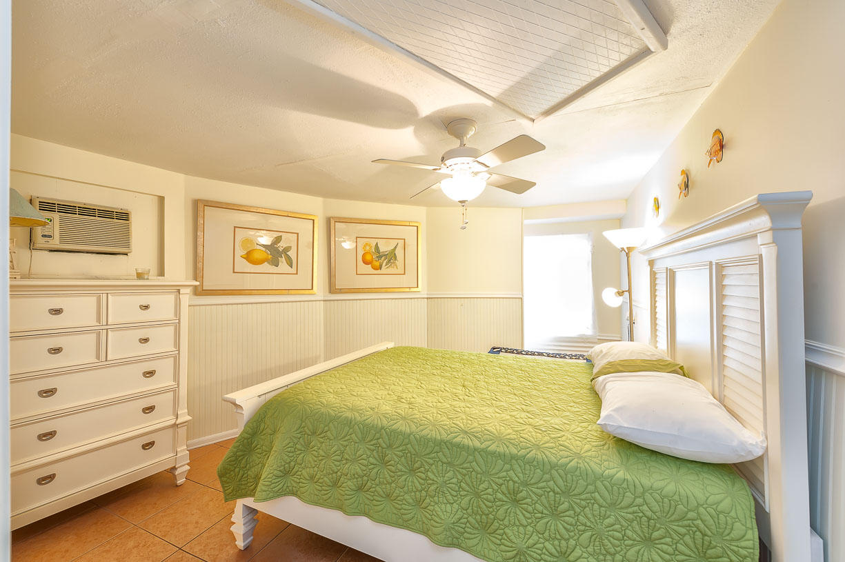 28051 Mills Road Summerland Key, FL 33042 - Photo 20 of 51 Bedroom