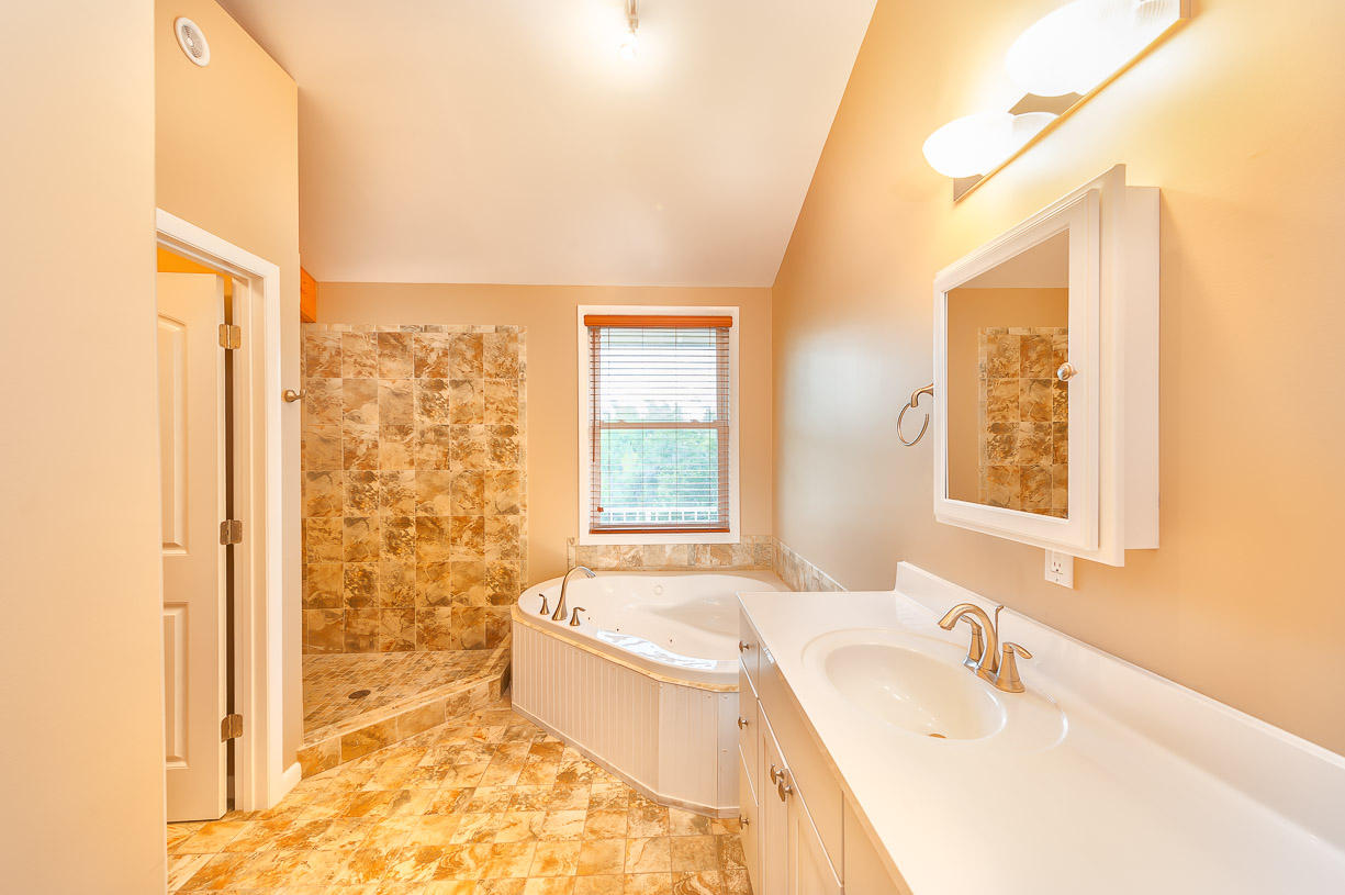 28051 Mills Road Summerland Key, FL 33042 - Photo 23 of 51 Master Bathroom