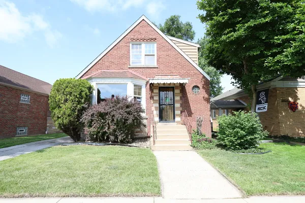 $210,000 | 10838 South Wallace Street, Chicago, IL 60628