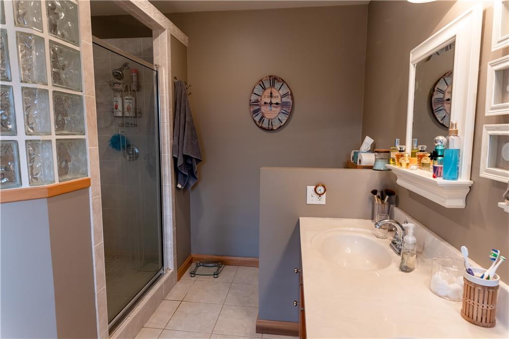 166 Heck Road Sarver, PA 16055 - Photo 11 of 25