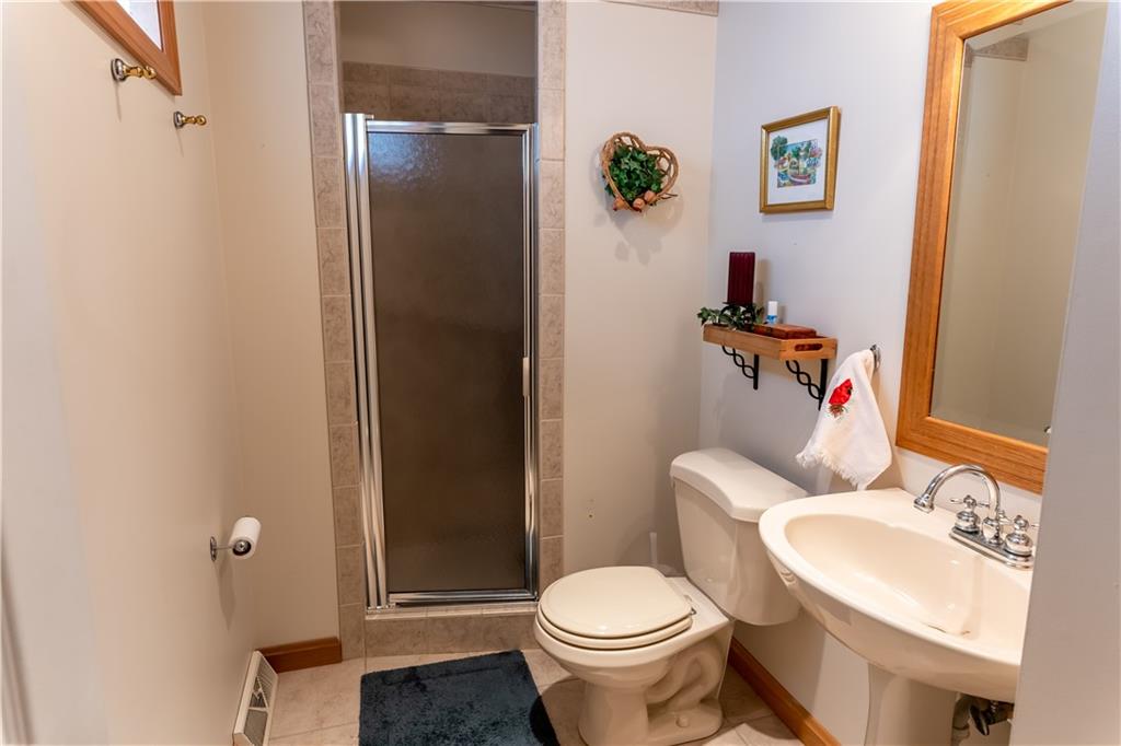 166 Heck Road Sarver, PA 16055 - Photo 15 of 25