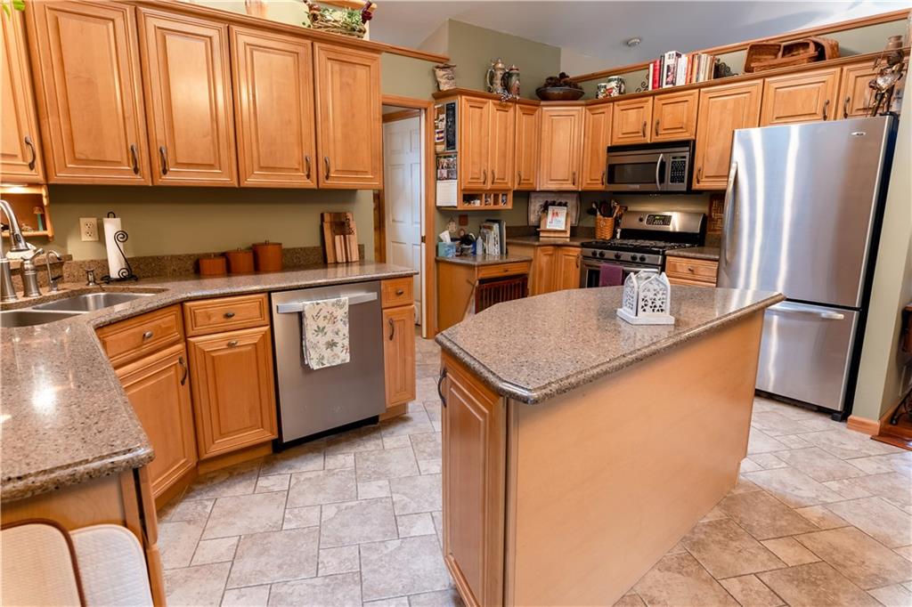 166 Heck Road Sarver, PA 16055 - Photo 6 of 25
