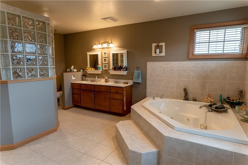 166 Heck Road Sarver, PA 16055 - Photo 10 of 25
