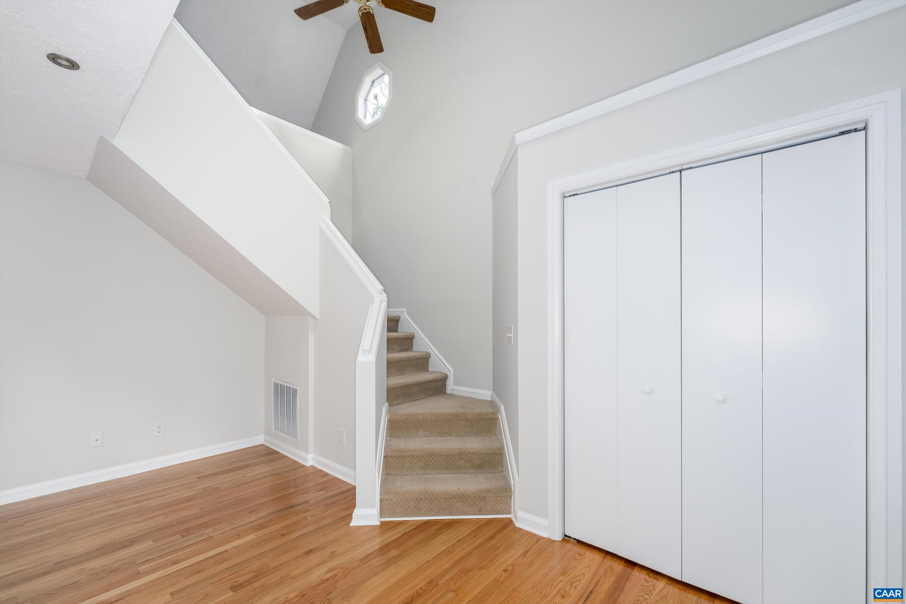 23 Stonewall Road Palmyra, VA 22963 - Photo 29 of 50 a view of entryway with wooden floor