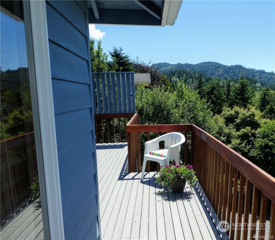 1818 35th Street Bellingham, WA 98229 - Photo 14 of 39 a view of balcony with furniture
